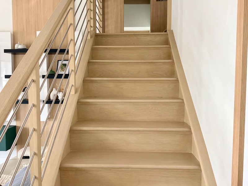 Hardwood stairs by Wengo Flooring in Delrey Beach, FL